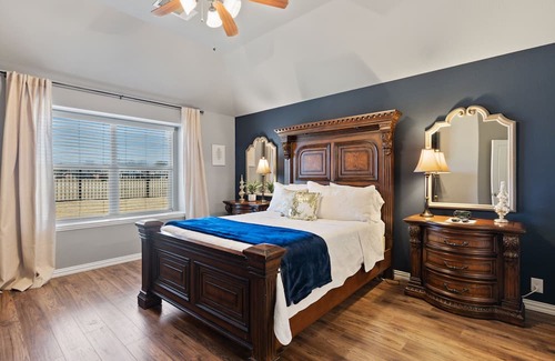Tarrant County House | Quiet and cozy home, perfect for families and dogs. Close to Dallas and Ft Worth