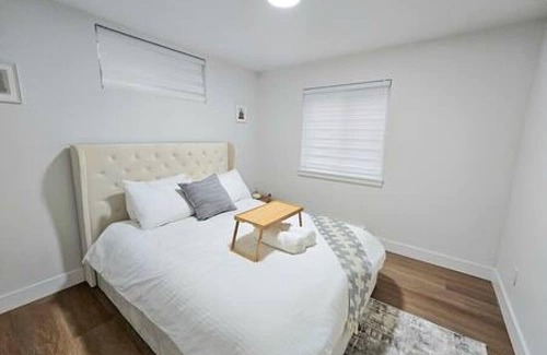Fleetwood House | Modern Cloverdale Suite