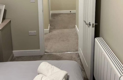 Burslem Apartment | Comfortable & Spacious Apartment