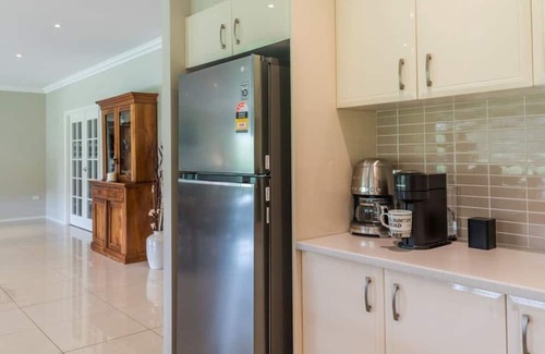 Bellbird House | Woodland Retreat in Hunter Valley - dog friendly