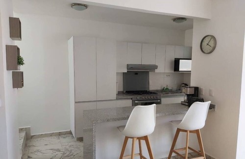 Playa del Carmen House | Casa moderna en Playa del Carmen Cerca Xcaret, con capacidad hasta 6 personas