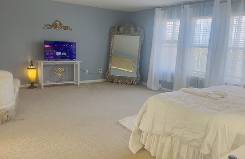 Grayson House | Enjoy Grayson More. Few mins to StoneMountain Park, Vines Park/Tribble Mill Park