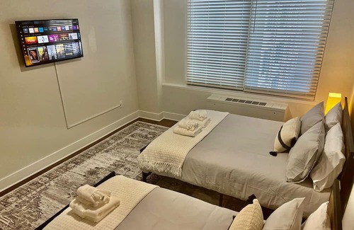 Aurora Highlands Apartment | ComfyGetaway by DC Metro Airport