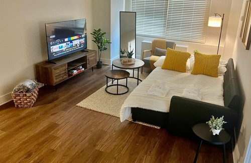 Aurora Highlands Apartment | ComfyGetaway by DC Metro Airport