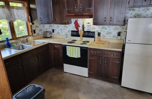 Winthrop Cottage | Spectacular Cottage on COBBOSSEE LAKE!