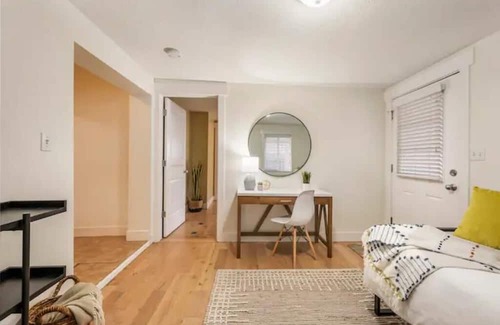 South Salt Lake House | Cozy Home Away From Home! Cute Neighborhood - Off Street Parking