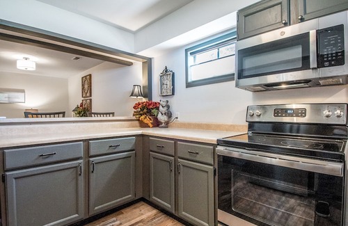 Holts Summit Apartment | FARMHOUSE APARTMENT on 7+/- Acres with Farm Fresh Breakfast + Crackling Bonfire
