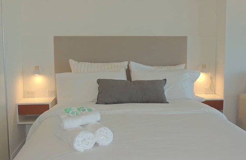 Retiro Apartment | Monoambiente DE Lujo con Pileta - Torre Bellini 21