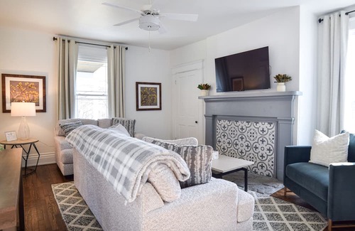 New Haven  Hamilton County House | Country Retreat 4 BR/ 3 BA sleep 12, Miami, Spooky Nook