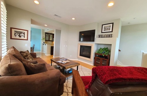 Aliso Viejo House | PANORAMIC MERIDIAN RESIDENCE