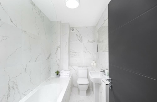 Enfield Apartment | Vineyard Court Flat