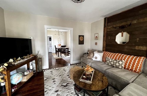 Maysville House | ~Small Town Boho Getaway~ Heart of Maysville, KY