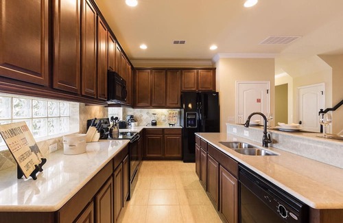 Briargrove Villa | Solterra Resort 937 - Six Bedroom Villa, Sleeps 12