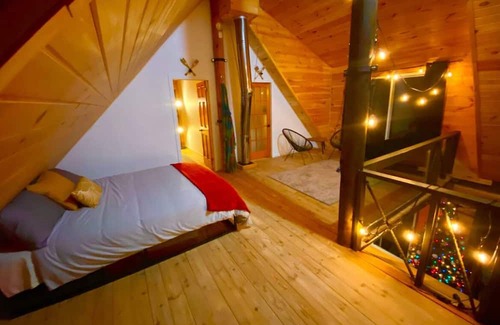 Mandeville Ski Chalet | Chalet le Triangle-Teleworkers welcome! Holidays sele