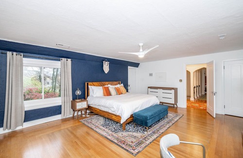 Roselawn Finance House | Enchanting 4BR Oasis by Nature Preserve - Minutes from Everything!