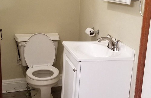 Dunbar House | Basics on a Budget
