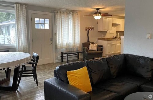 Lakewood Apartment | Charming Updated Apartment #4