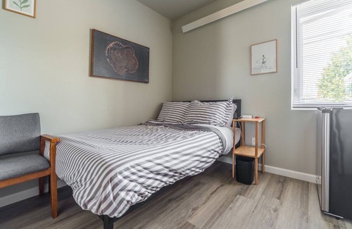 Eastside Apartment | New Micro Suites, Minutes to downtown