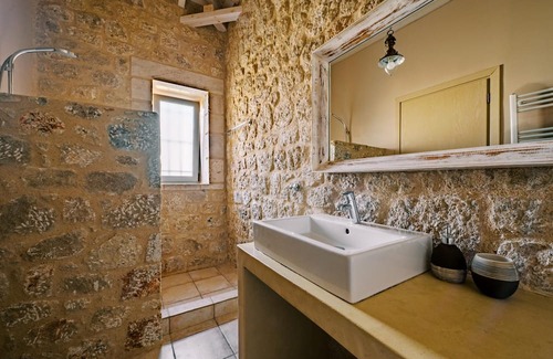 Riglia Villa | Riglia Villas - Villa Stone.