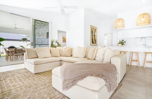 Trinity Beach House | Serenoa - Your Ultimate Family Oasis in Trinity Beach