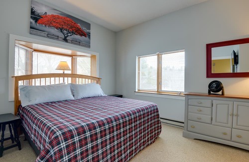 West Dover Apartment | West Dover Condo w/Fireplace: Half Mi to Mt. Snow