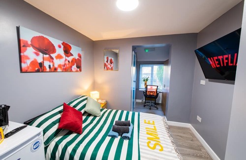 Maidstone House | Premium Double Rooms with free Wi-Fi