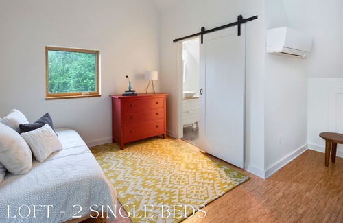 St. Elmo Improvement League House | St. Elmo Oasis: Modern, Colorful, Fire Pit, 3BD