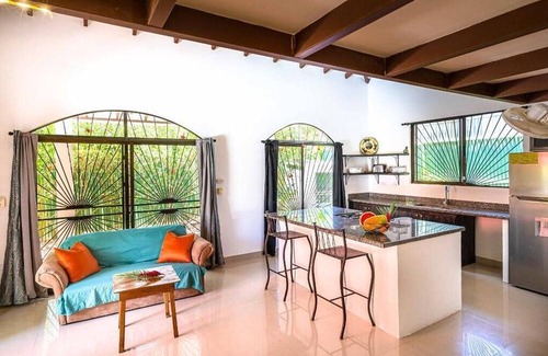 Puntarenas House | Macaws over head, monkeys in the distance, nature surrounding the pool…Pura Vida