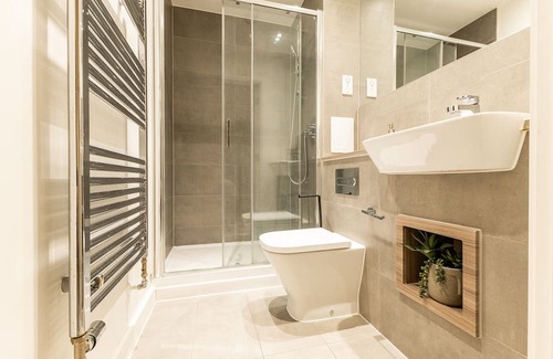 Gascoigne Apartment | Bring the whole family to this great place with lots spaces for fun