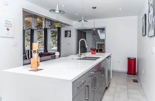 Lake Harmony House | Modern Spacious 3 level stunner in the heart of Big Boulder