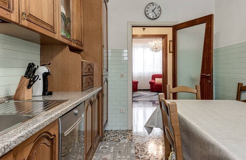 Peretola Apartment | Apartment 'Firenze' with Shared Garden and Wi-Fi