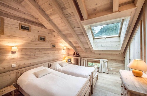 Meribel Villa | Apartment Lac de la Chambre Bleue