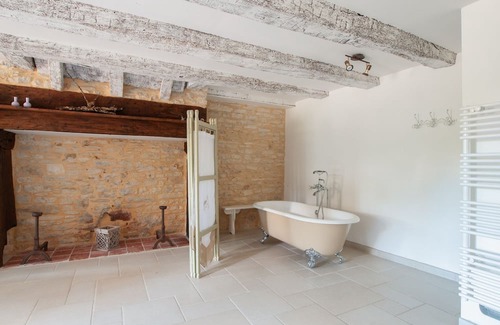 Degagnac House | Comfortable holiday home with heated pool