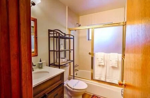 Upper Moonridge Cabin | Ridgecrest Mountain Retreat