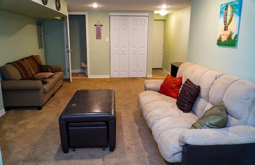 Olney-Oak Lane House | Relaxing retreat that is centrally-located in the Philadelphia area.