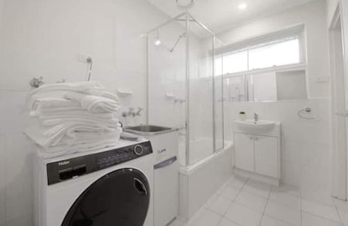 Malvern East Apartment | The Malvern East Treetop Escape
