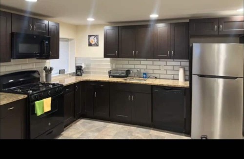 McGinley Square House | V7 Please contact host before booking. This is private room, not entire place.