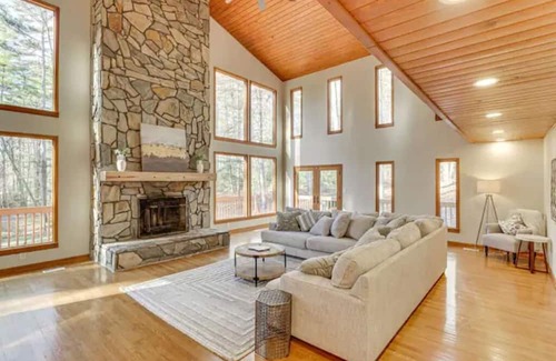 Morganton House | Secluded Big Horn Hideaway
