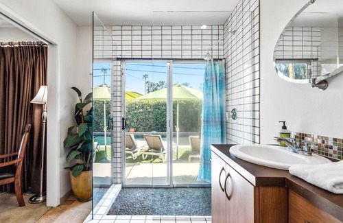 Sunmor House | Sunmor to Livmor - Come experience Palm Springs like never before