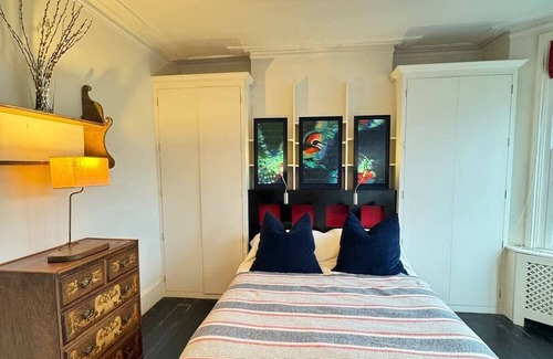 Kensal Green House | Spacious 4BD Family Home with Garden—Kensal Green!