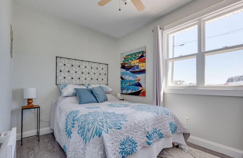 Alberton Cottage | Cozy Waterfront Hideaway: 3BD with Indoor Hot tub