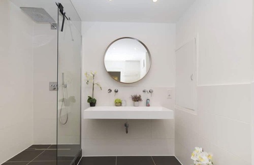 Schwabing-West Apartment | Vrbo Property