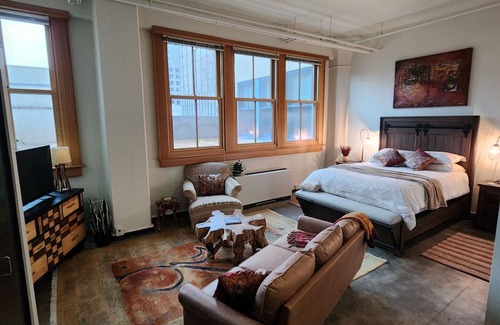 Pearl District Apartment | Beautiful Pearl District Vibe - Downtown Portland