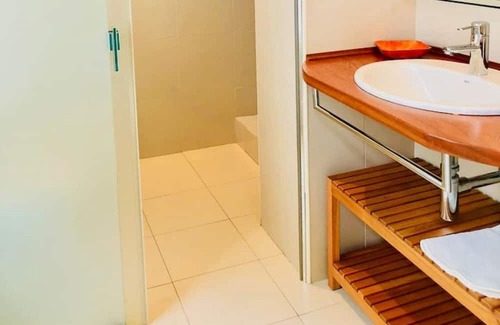 Covas House | The Cliffs - Covas Seabreeze Cottage