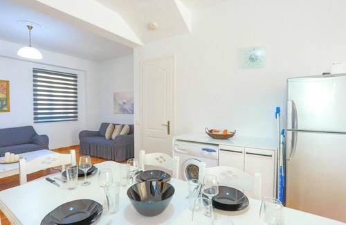 Agios Stefanos Apartment | Paola House in Άγιος Στέφανος
