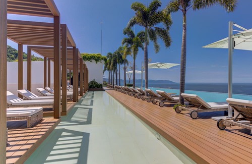 Emiliano Zapata Apartment | Spectacular Corner SohoPV w/th Ocean/Mountain View
