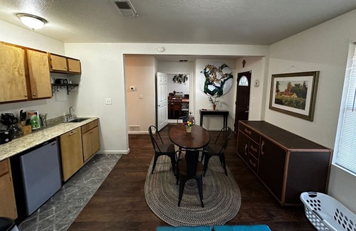 Crosstown Apartment | In-law Apartment with 2 king beds and private bath