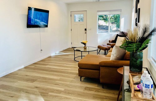 Rancho Cucamonga House | Relaxing Rancho Cucamonga Home, sleeps 6, full kitchen, great location!