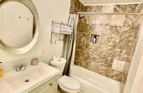 Warner Robins House | Cool Duplex "A" for Mid to Long Stays