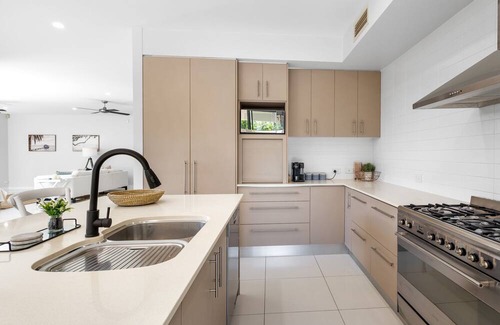 Mount Coolum House | Mount Coolum Family Friendly Beach House